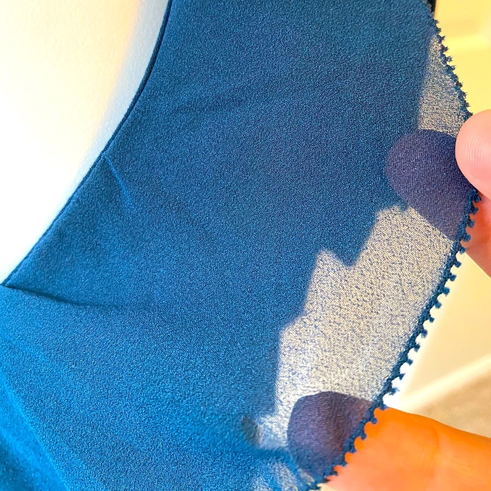 Gap Ruffle Top - Picture 3 of 8
